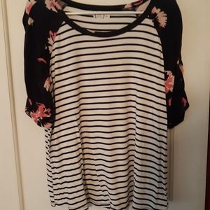 Maurices 24/7 t shirt